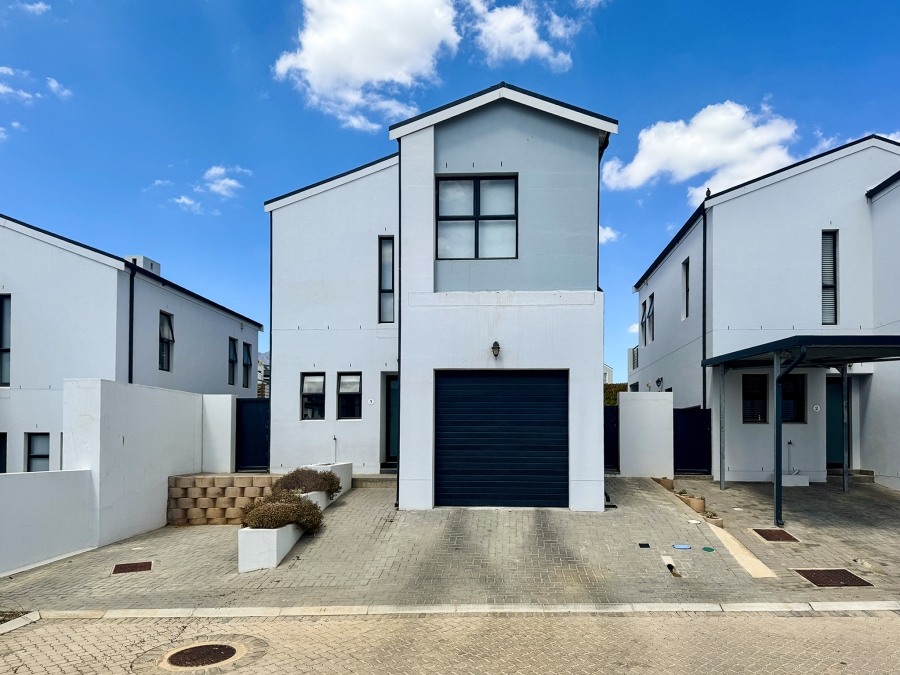 To Let 3 Bedroom Property for Rent in Wellington Central Western Cape